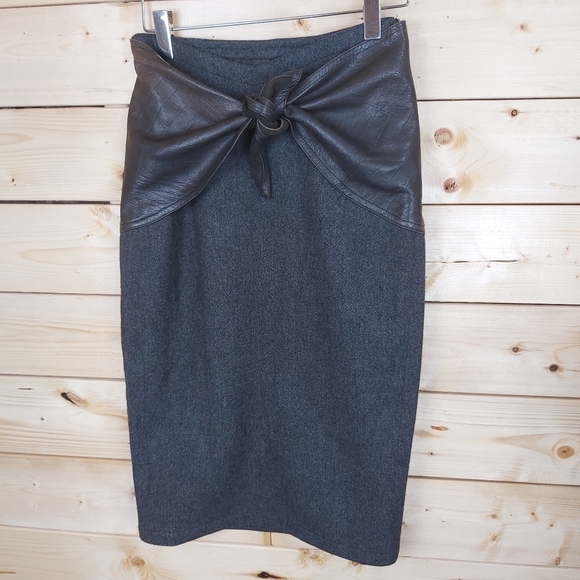 Versace vintage wool and leather pencil skirt size 44 Gianni Versace - Picture 4 of 14